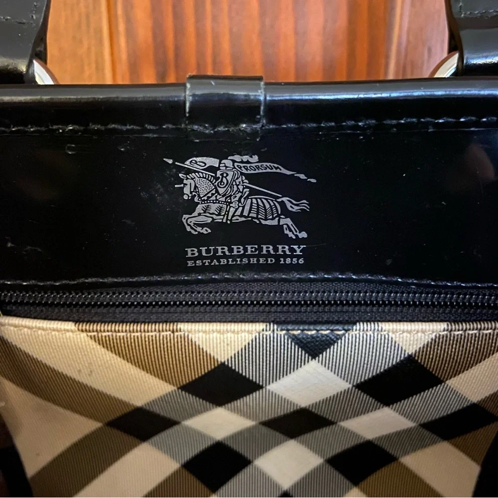 Burberry authentic novacheck